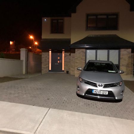 1 Luxurious Room In Family Home 基拉尼 外观 照片