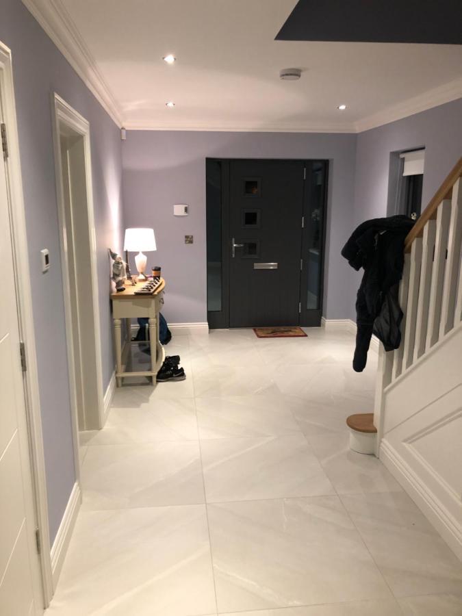 1 Luxurious Room In Family Home 基拉尼 外观 照片