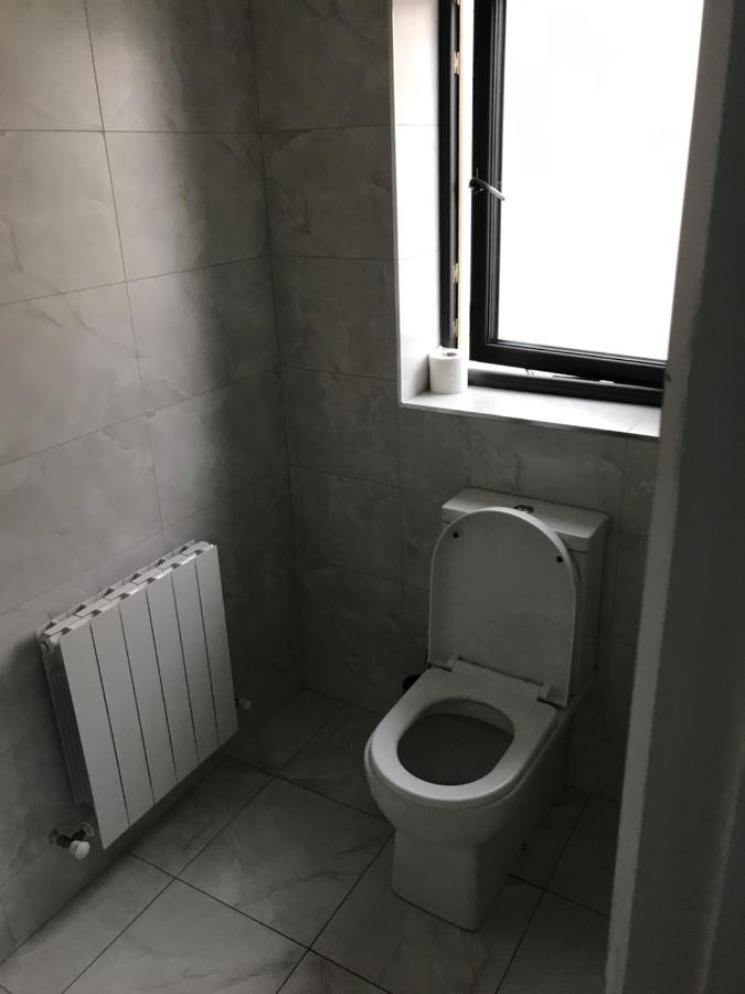 1 Luxurious Room In Family Home 基拉尼 外观 照片