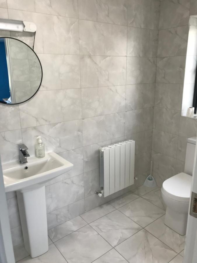 1 Luxurious Room In Family Home 基拉尼 外观 照片